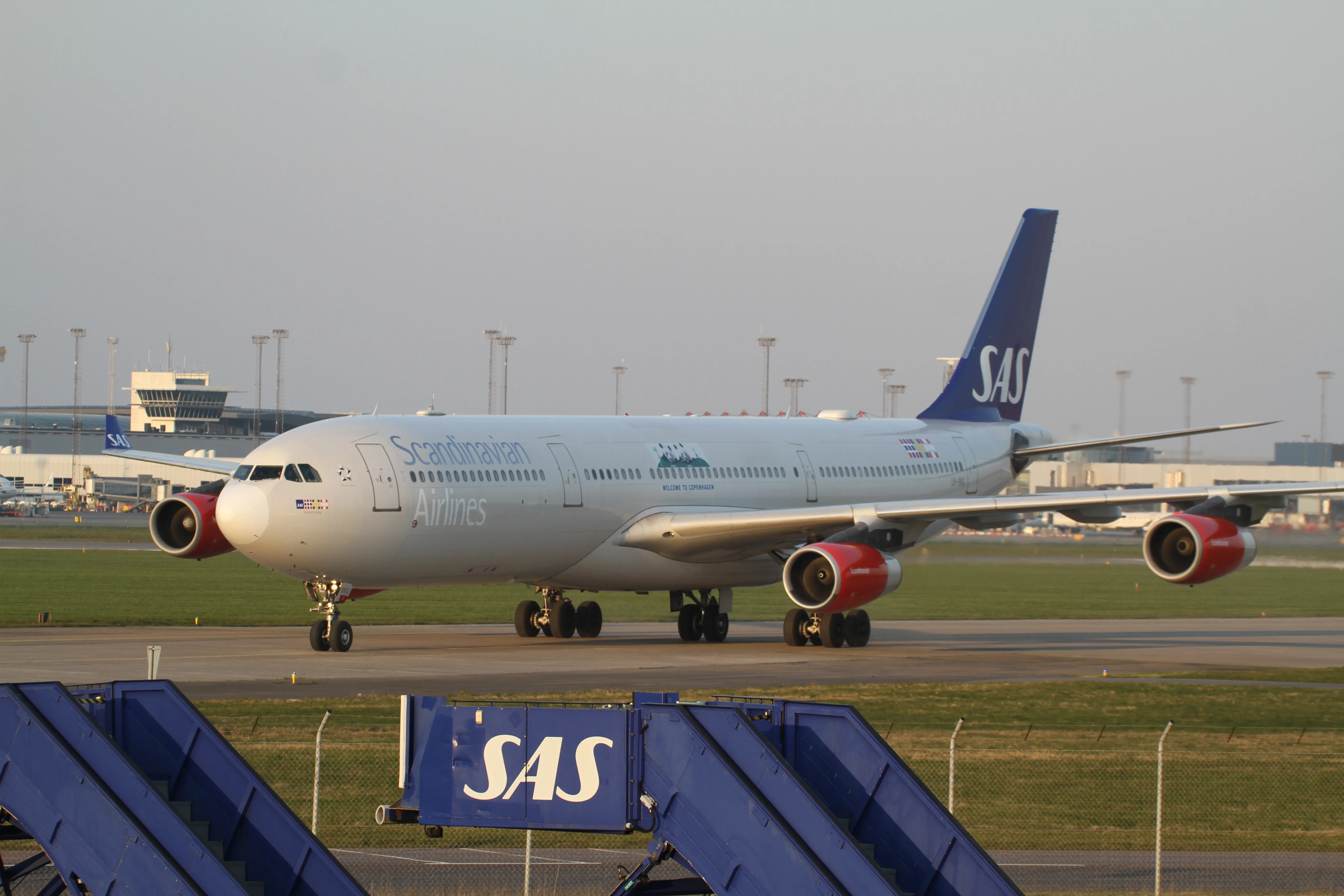 Arrival of Mao Sun &amp; Xing Er in Denmark