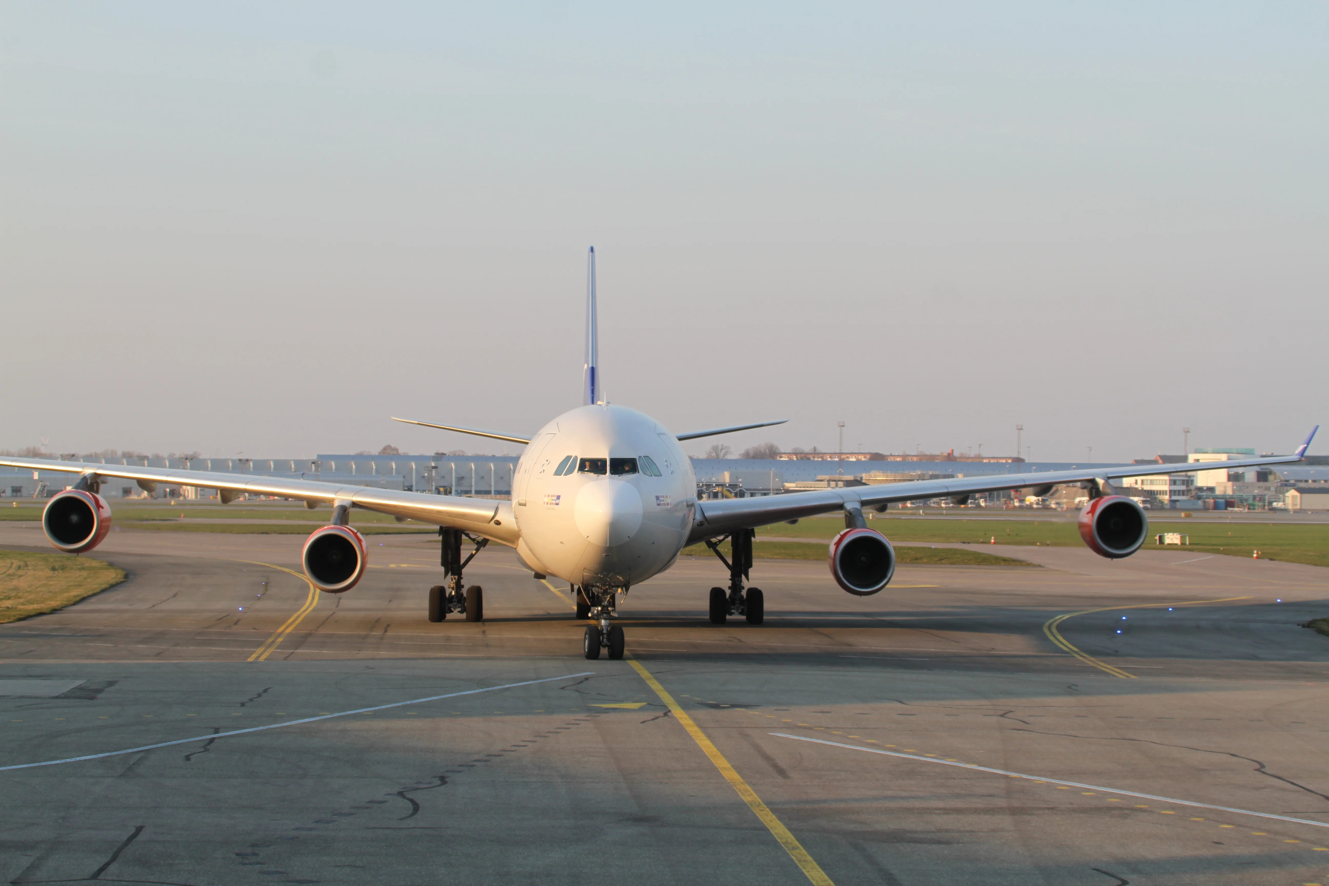 Arrival of Mao Sun &amp; Xing Er in Denmark