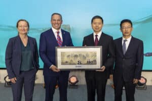 Yun Chuan and Xin Bao moved to San Diego